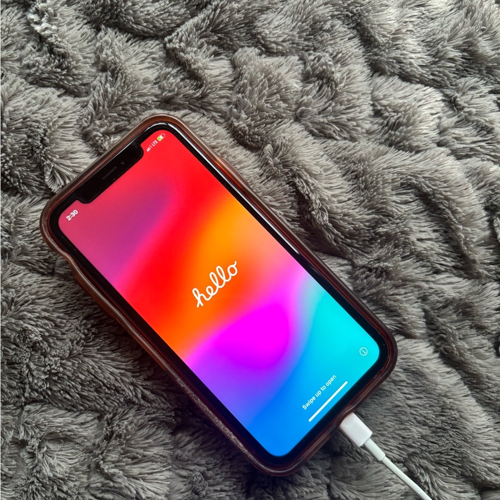 Apple IPhone XR- 64 GB